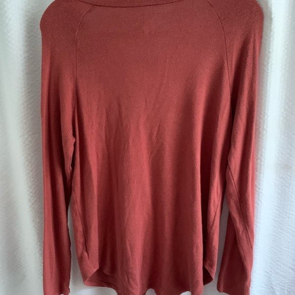 American Eagle long sleeve shirt - Picture 2 of 2